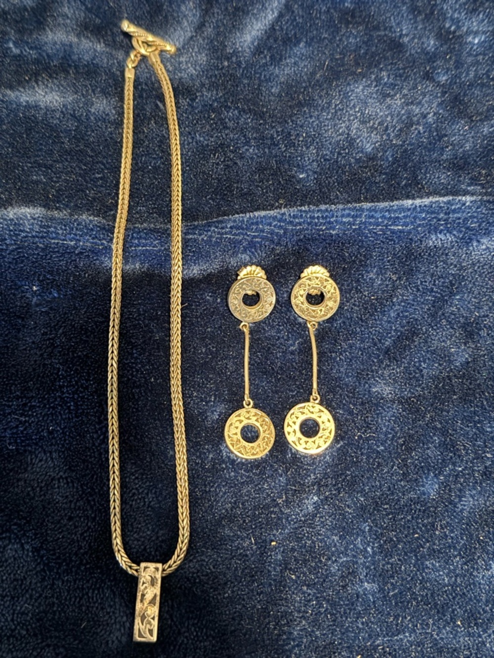 Lois Hill sterling silver Filigree Pendant Necklace with Matching Drop Earrings